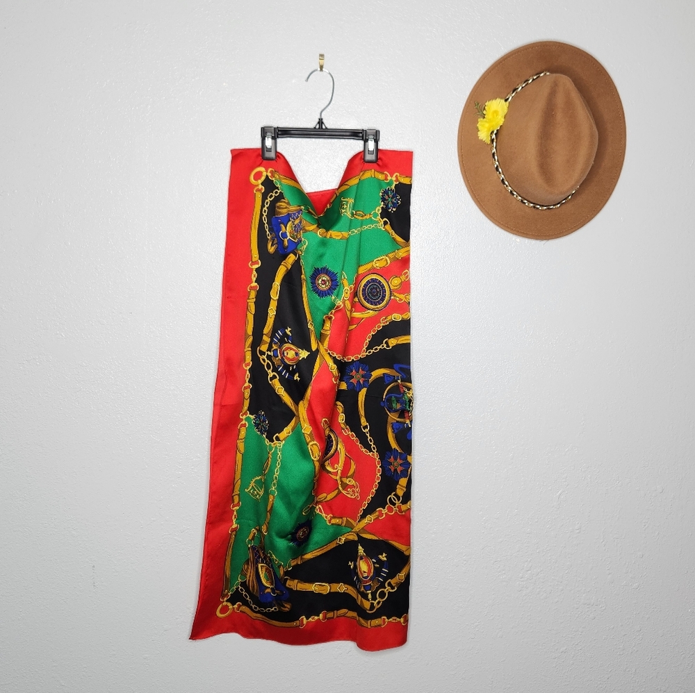 Colorful Silk Scarf with Chain Print --p